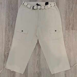 Venezia Women's Beige Capris with Belt